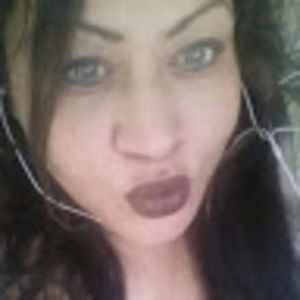 Meet your Posher, Myla